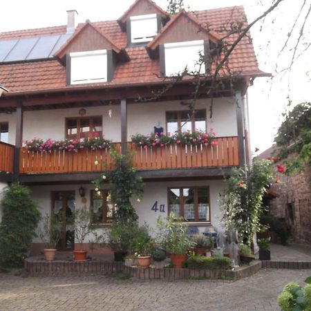 Galerie Ueber Den Gaerten Herbolzheim Exterior photo